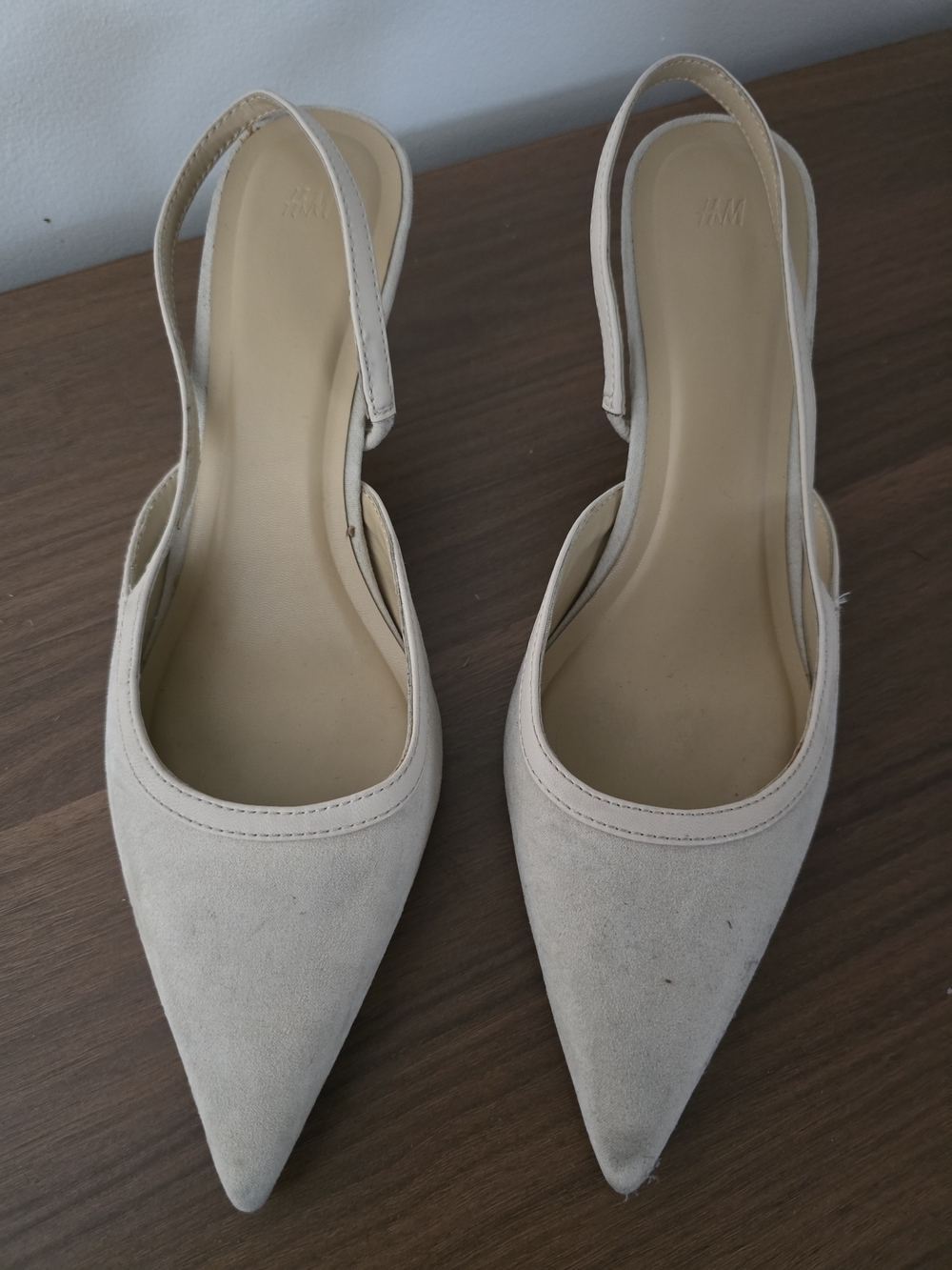H&M Women's Light Cream Pointed Slingback Flats